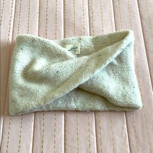 Cream head wrap, never been worn!